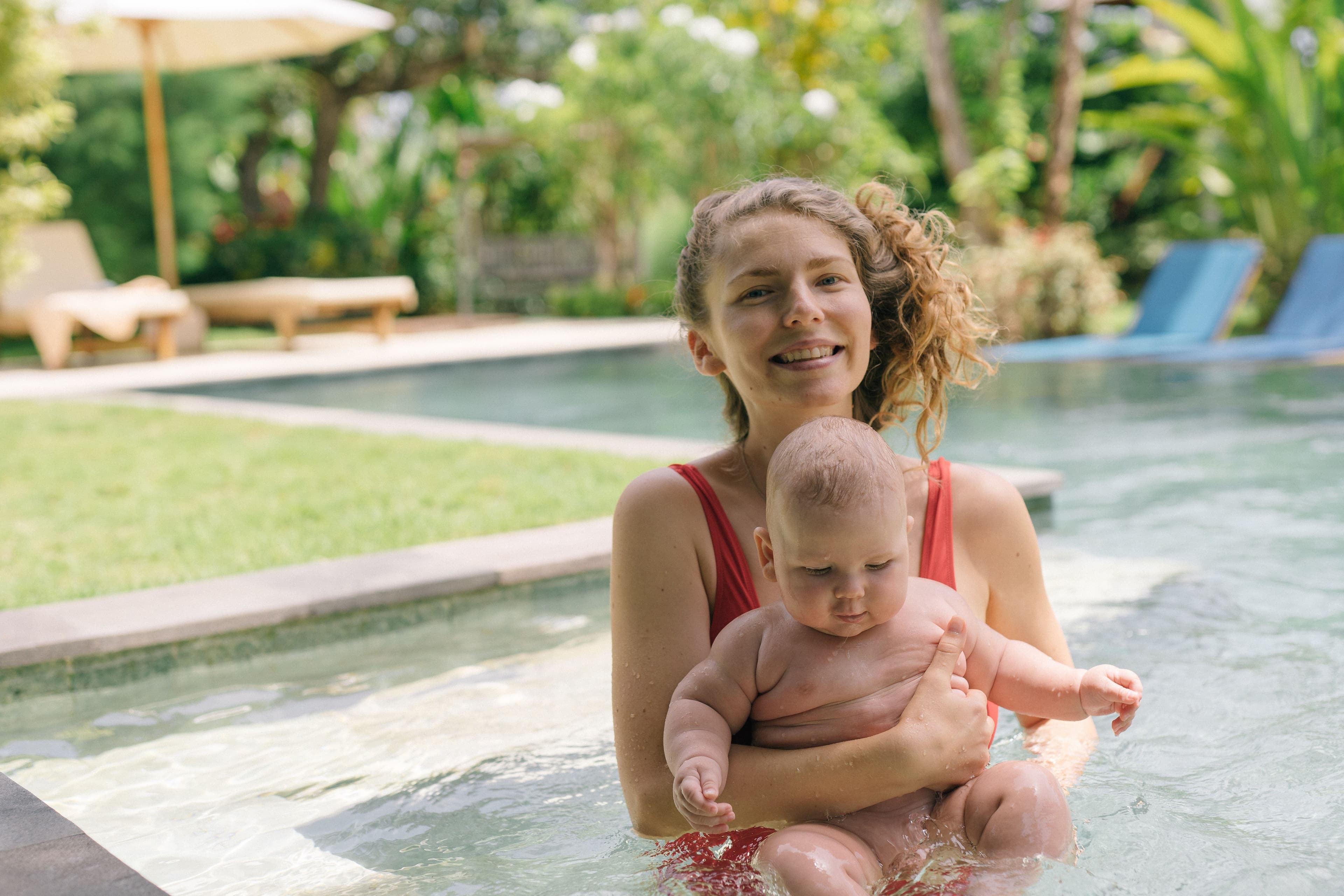 Baby Swimming – Πόσο καλά γνωρίζετε τα οφέλη του για τα μωρά;