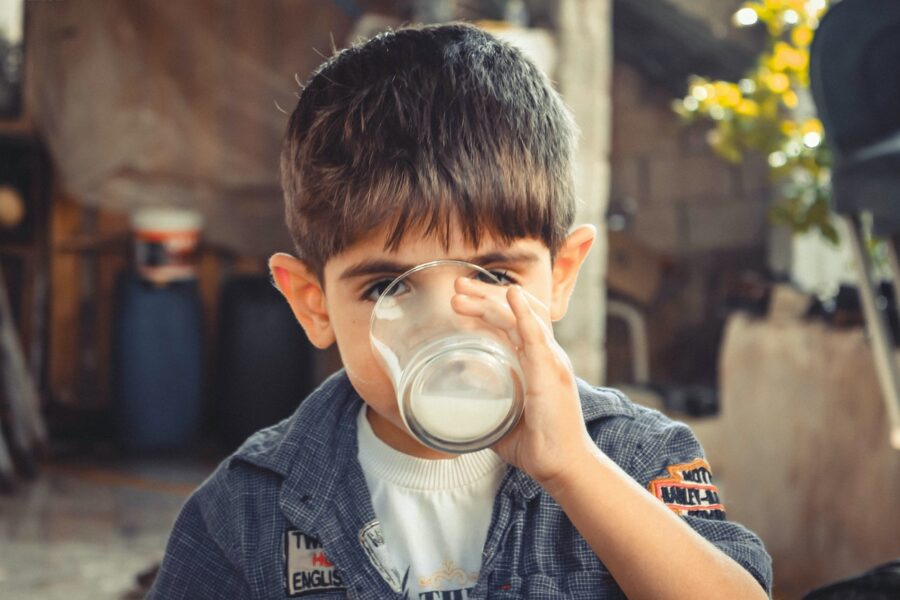 Φρέσκο γάλα: Είναι απαραίτητο για το παιδί σου;