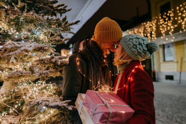 10 τρόποι για να ενισχύσετε την σχέση με τον σύντροφό σας κατά την περίοδο των Χριστουγέννων